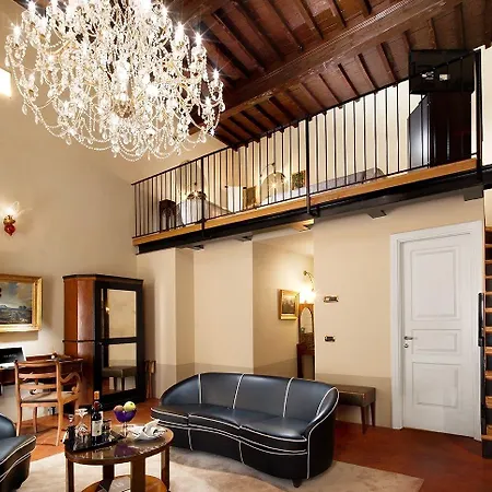 Graziella Patio فندق