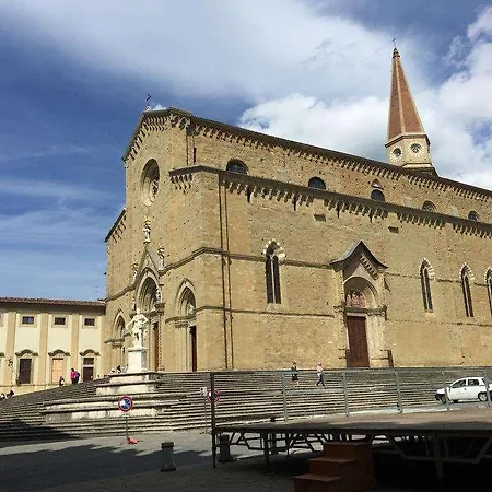 Graziella Patio